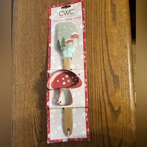 Mushroom Spatula and Cookie Cutter Set NWT